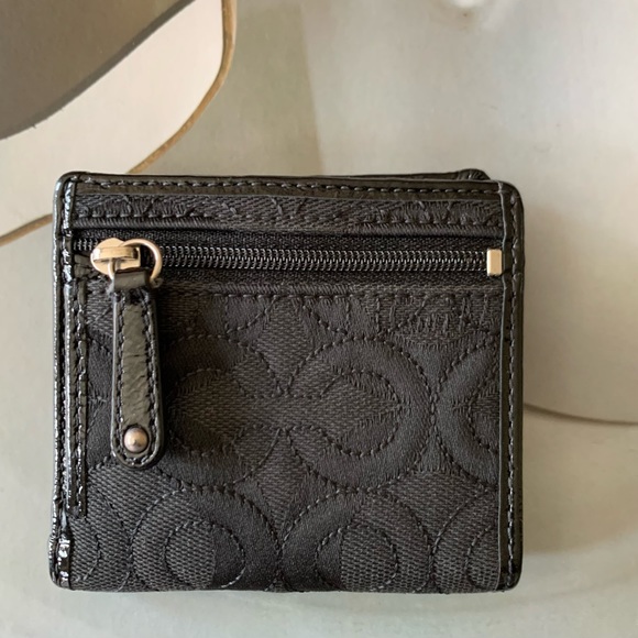 Authentic Coach Wallet! - Picture 2 of 4